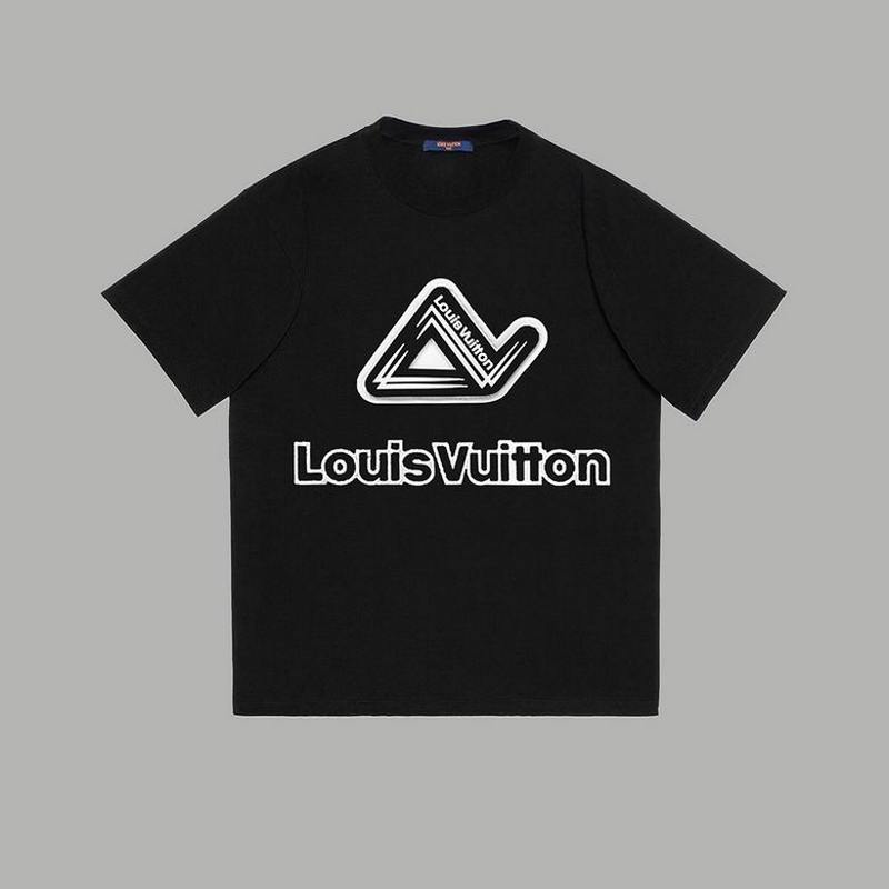 Louis Vuitton Men's T-shirts 219